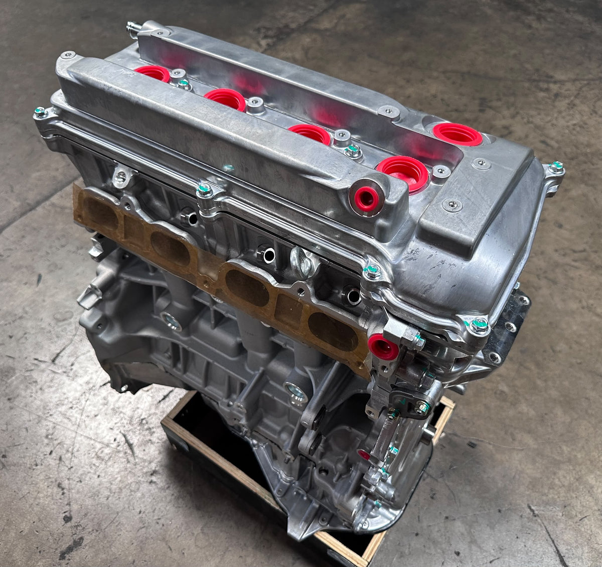 TOYOTA CAMRY 2002-2009 TOYOTA HIGLANDER 2001-20017 TOYOTA SOLARA 2002-2008 TOYOTA RAV 4 2004-2005 BRAND NEW 2.4L 2AZ-FE 0 MILEAGE ENGINE